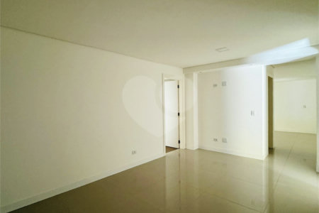 Apartamento para alugar com 3 suítes em Baeta Neves, São Bernardo do Campo, SP