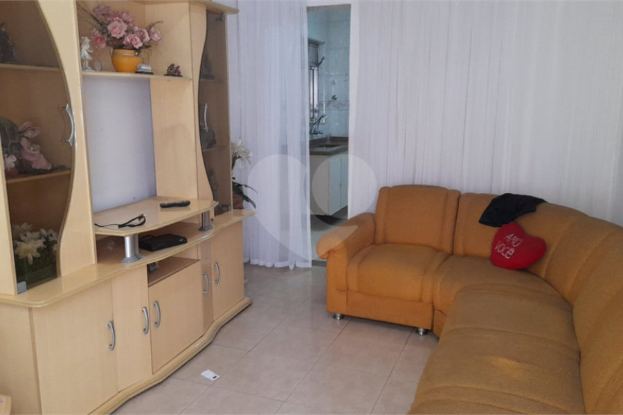 Casa de Vila à venda com 3 quartos, sendo 1 suíte, em Pari, São Paulo, SP