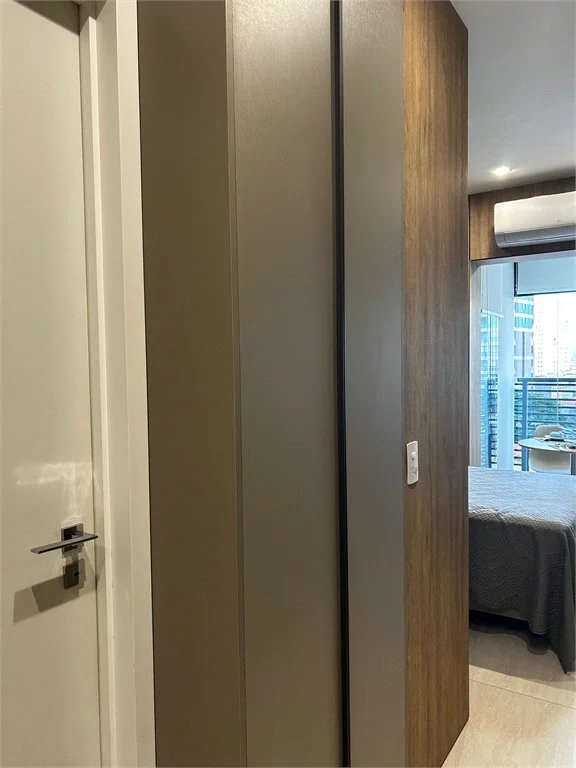 Apartamento à venda com 1 quarto em Jardim das Acácias, São Paulo, SP