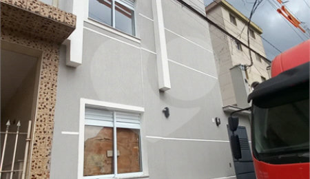Casa à venda com 1 quarto no condomínio Regina, São Paulo - SP