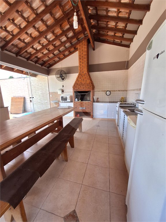 Casa à venda com 3 suítes no condomínio Bosque de Grevilea, Vinhedo - SP
