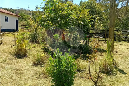 Sítio à venda com 2 quartos em Área Rural de Lagoinha, Lagoinha, SP