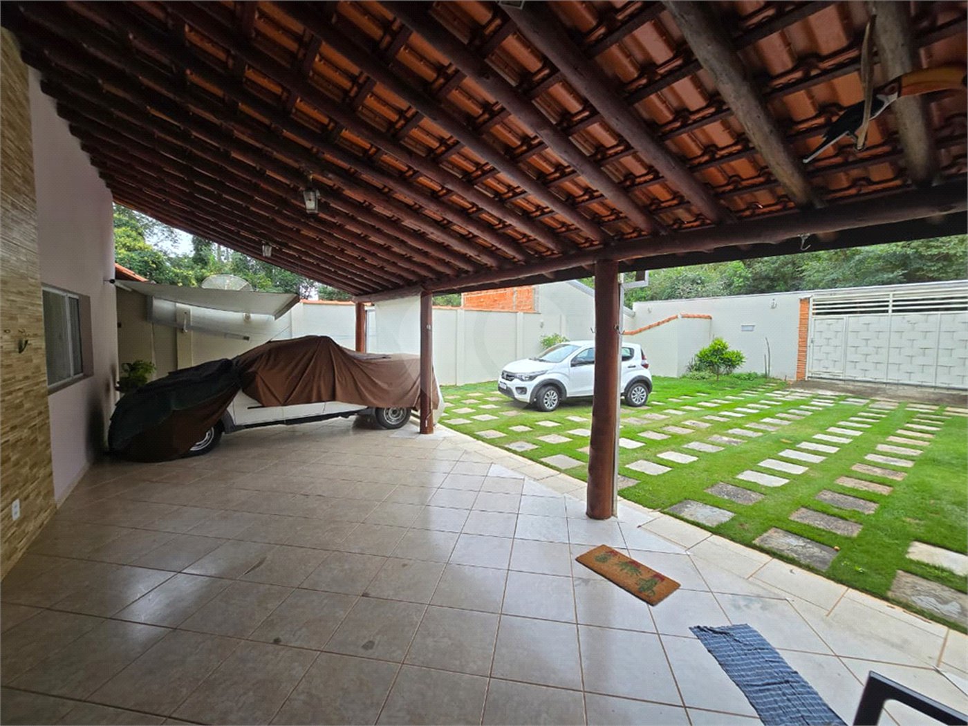 Chácara à venda com 3 quartos, sendo 1 suíte, em Cercadinho, Alambari, SP