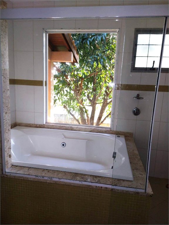 Casa à venda com 8 quartos, sendo 4 suítes, em Santa Inês, Mairiporã, SP
