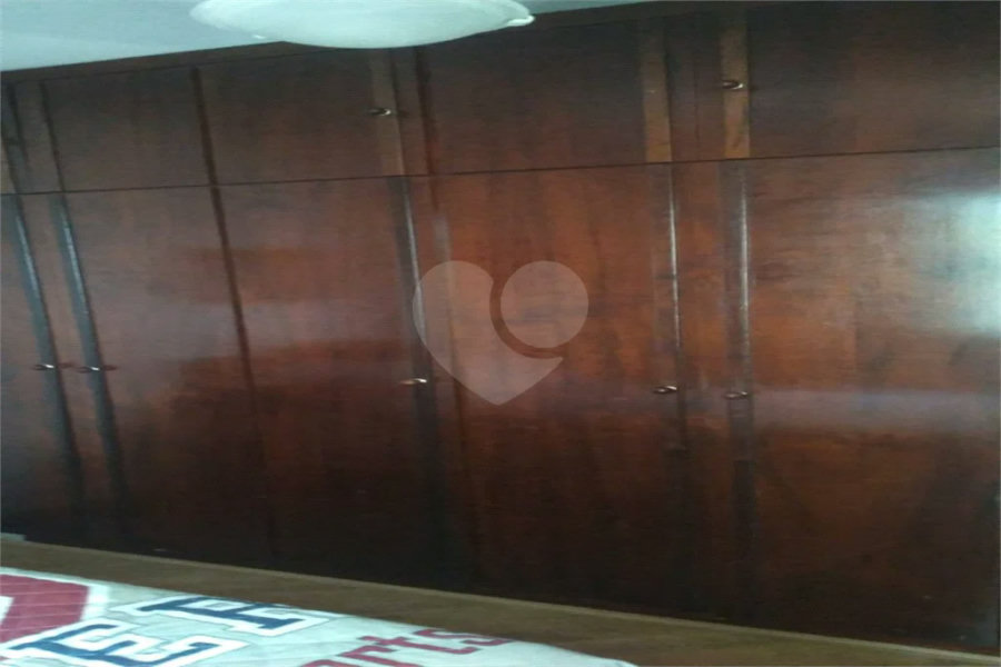Sobrado à venda com 3 quartos, sendo 1 suíte, em Tremembé, São Paulo, SP