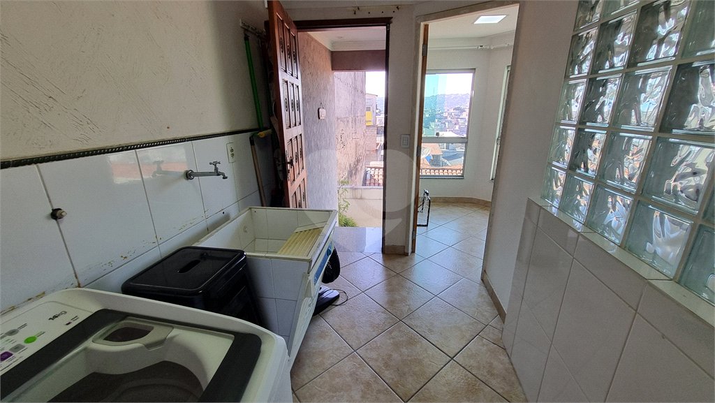 Sobrado à venda com 4 quartos, sendo 1 suíte, em Tremembé, São Paulo, SP