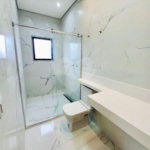 Casa à venda com 4 quartos, sendo 2 suítes,  no condomínio Aruã Brisas Ii, Mogi das Cruzes - SP