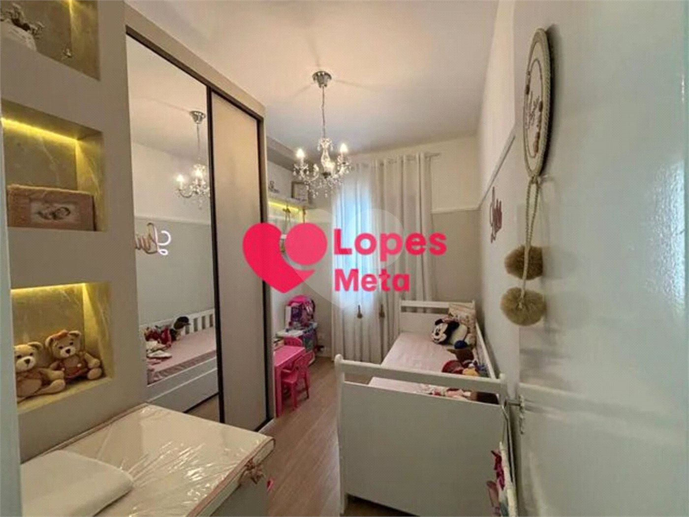 Apartamento à venda com 2 quartos, sendo 1 suíte, em Areão, Taubaté, SP