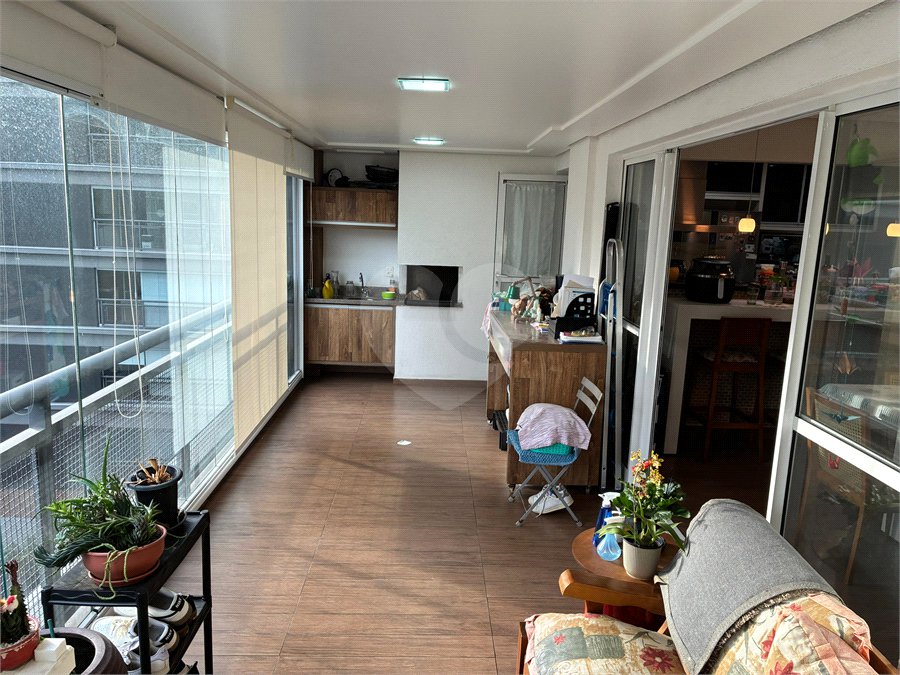 Apartamento à venda com 3 suítes em Bosque da Saúde, São Paulo, SP