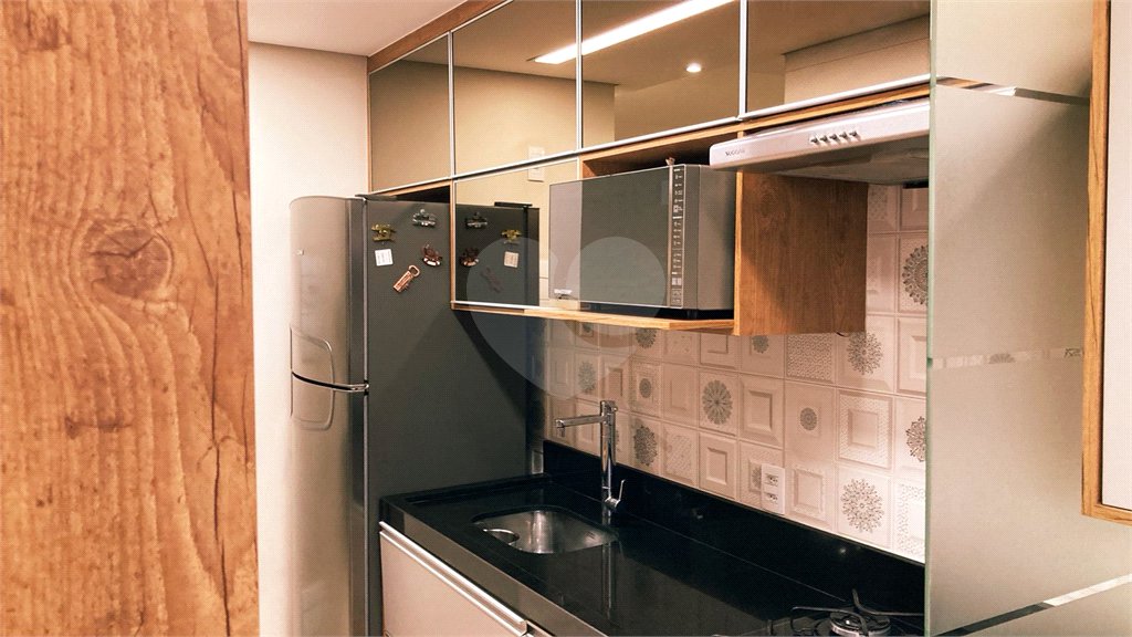 Apartamento à venda com 2 quartos em Vila Anastácio, São Paulo, SP