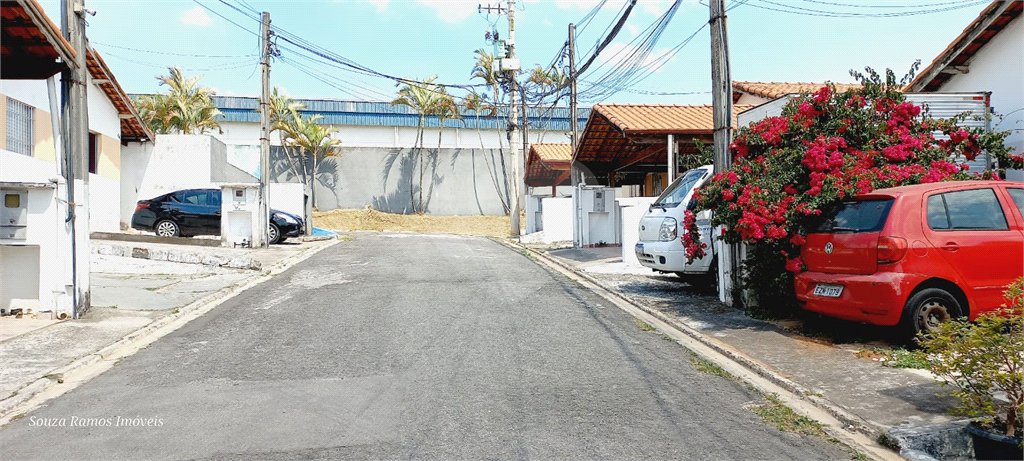 Casa à venda com 2 quartos em Vila Ursulina, Itaquaquecetuba, SP