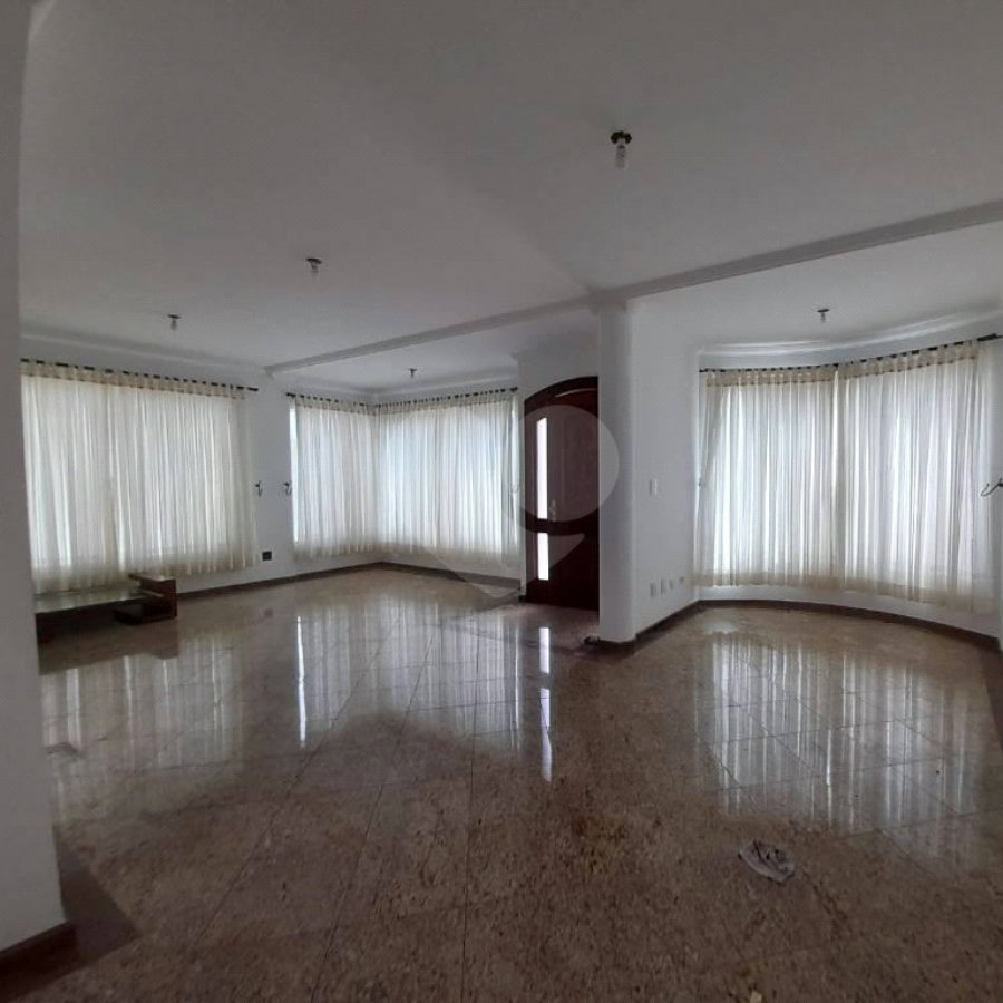 Sobrado à venda com 5 quartos em Jardim São Paulo(zona Norte), São Paulo, SP