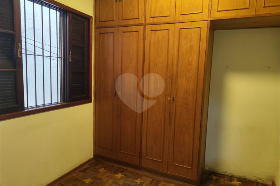 Sobrado à venda com 2 quartos em Vila Nivi, São Paulo, SP