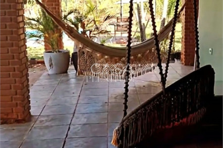 Chácara à venda com 4 quartos, sendo 1 suíte, em Zona Rural, Porangaba, SP