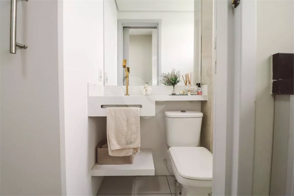 Apartamento à venda com 3 quartos, sendo 1 suíte,  em Vila Dom Pedro II, São Paulo, SP