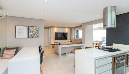 Apartamento à venda com 2 quartos, sendo 1 suíte, em Santo Amaro, São Paulo, SP