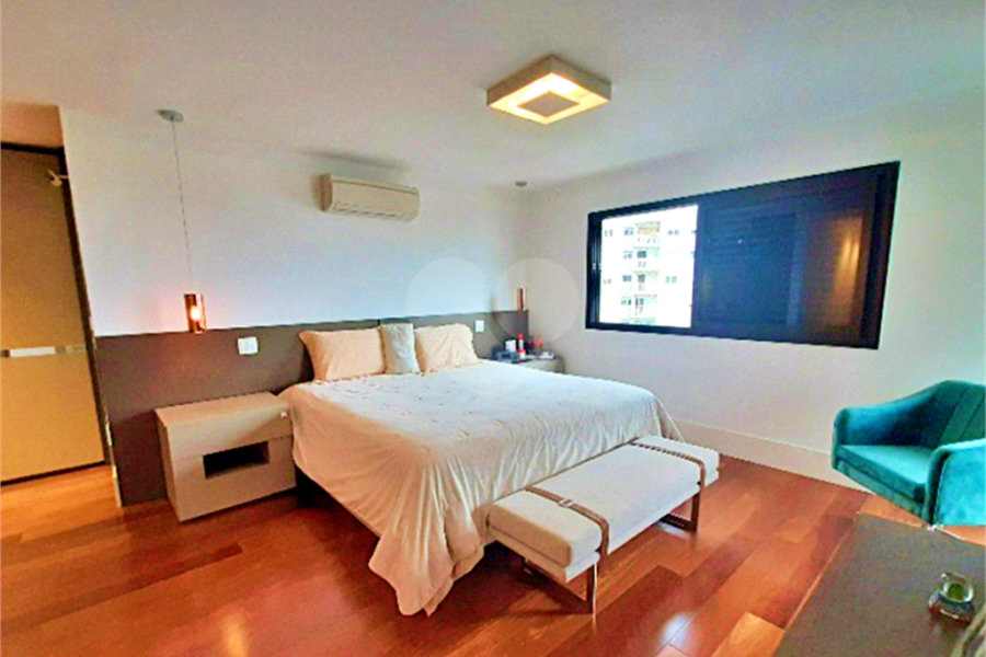 Apartamento à venda com 4 quartos, sendo 3 suítes, em Santana, São Paulo, SP