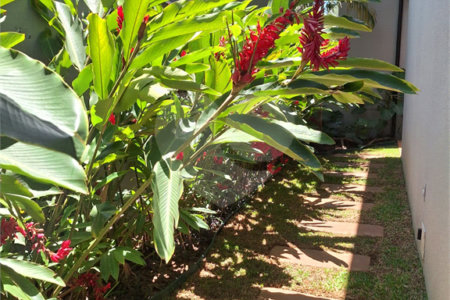 Casa à venda com 4 quartos, sendo 2 suítes, no condomínio Residencial Terras de Vinhedo, Vinhedo - SP