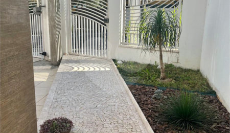 Sobrado à venda com 4 suítes em Jardim França, São Paulo, SP