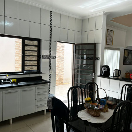 Casa à venda com 3 quartos, sendo 1 suíte, no Centro, Itapetininga, SP