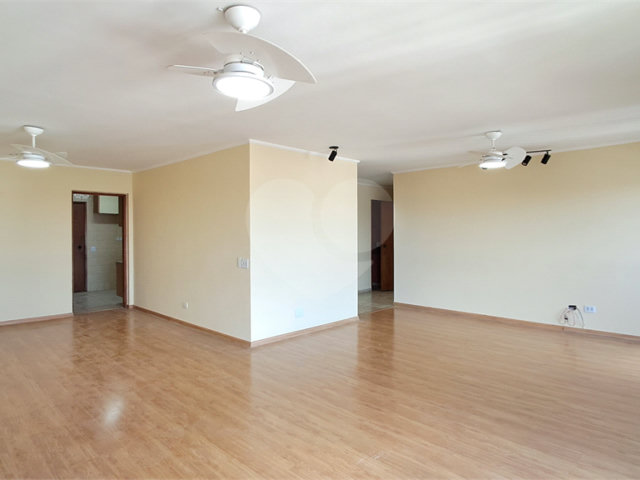 Apartamento à venda com 3 quartos, sendo 1 suíte,  em Alto da Boa Vista, São Paulo, SP