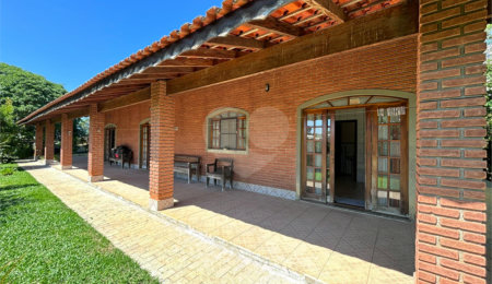 Casa Térrea à venda com 4 quartos, sendo 2 suítes,  em Alpes D'Ouro, Bom Jesus dos Perdões, SP