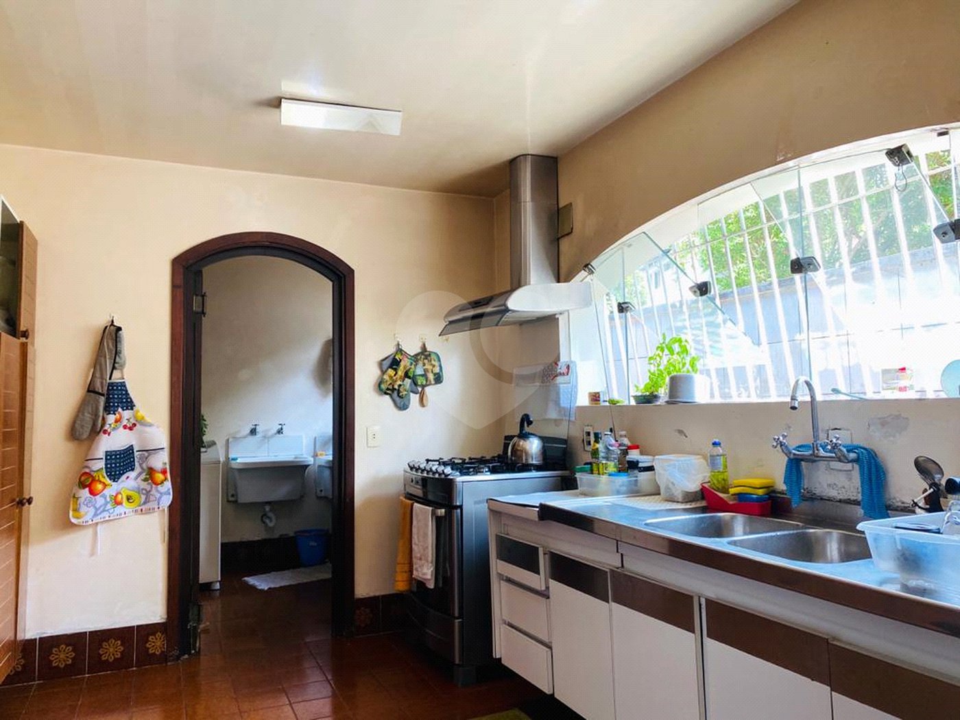 Sobrado à venda com 5 quartos, sendo 2 suítes, em Interlagos, São Paulo, SP