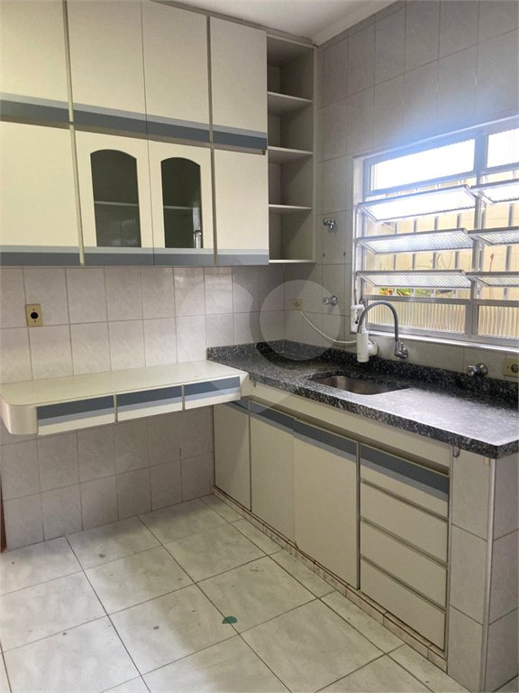 Casa Térrea para alugar com 3 quartos, sendo 1 suíte,  em Vila Ipojuca, São Paulo, SP