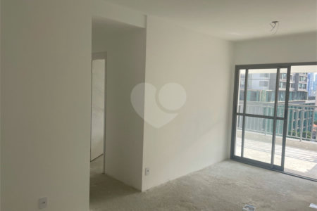 Apartamento à venda com 2 quartos, sendo 1 suíte, em Santo Amaro, São Paulo, SP