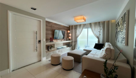Casa à venda com 4 quartos, sendo 2 suítes,  no condomínio Floradas da Serra, São Paulo - SP