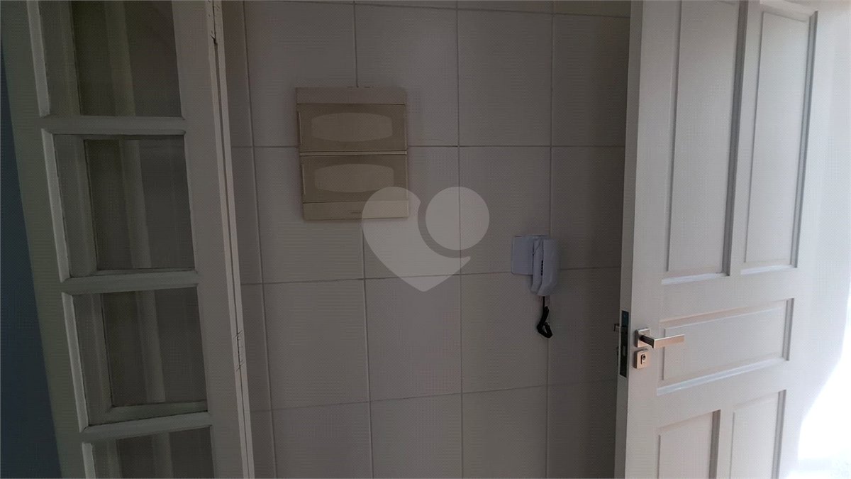 Casa à venda com 2 suítes no condomínio Village Palmas, São Paulo - SP