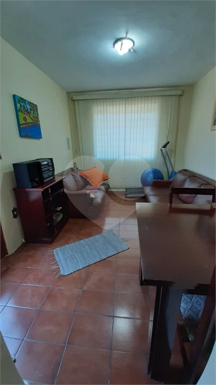 Sobrado à venda com 2 quartos em Horto, São Paulo, SP