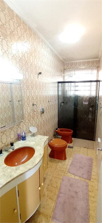 Sobrado à venda ou para alugar com 4 quartos, sendo 1 suíte,  em Brooklin Paulista, São Paulo, SP
