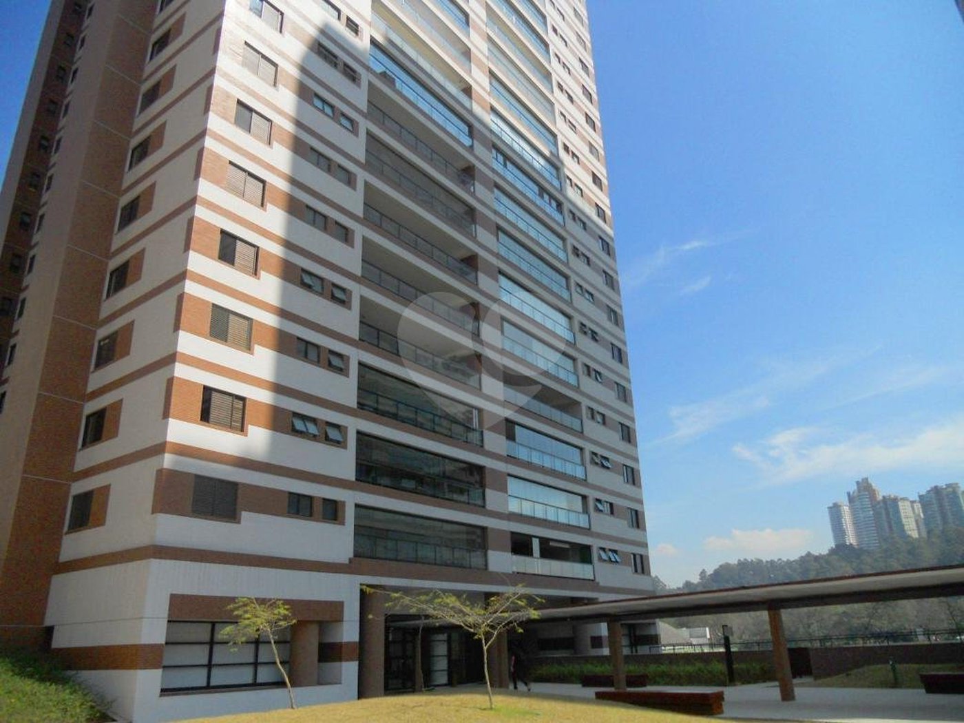 Apartamento à venda com 3 suítes em Granja Julieta, São Paulo, SP