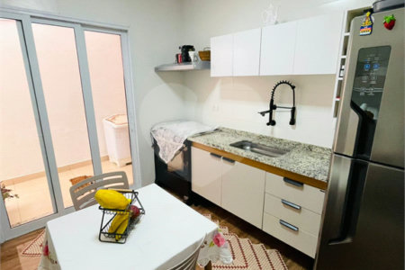 Casa à venda com 4 quartos, sendo 1 suíte,  em Jardim Stella, Santo André, SP
