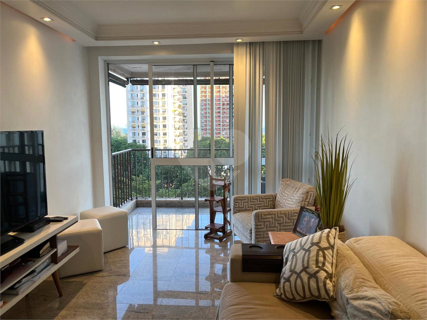 Apartamento à venda com 2 quartos, sendo 1 suíte, em Barra da Tijuca, Rio de Janeiro, RJ