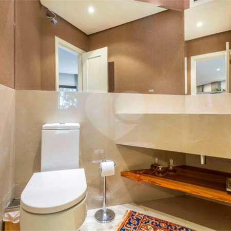 Apartamento à venda com 4 quartos, sendo 3 suítes, em Moema, São Paulo, SP