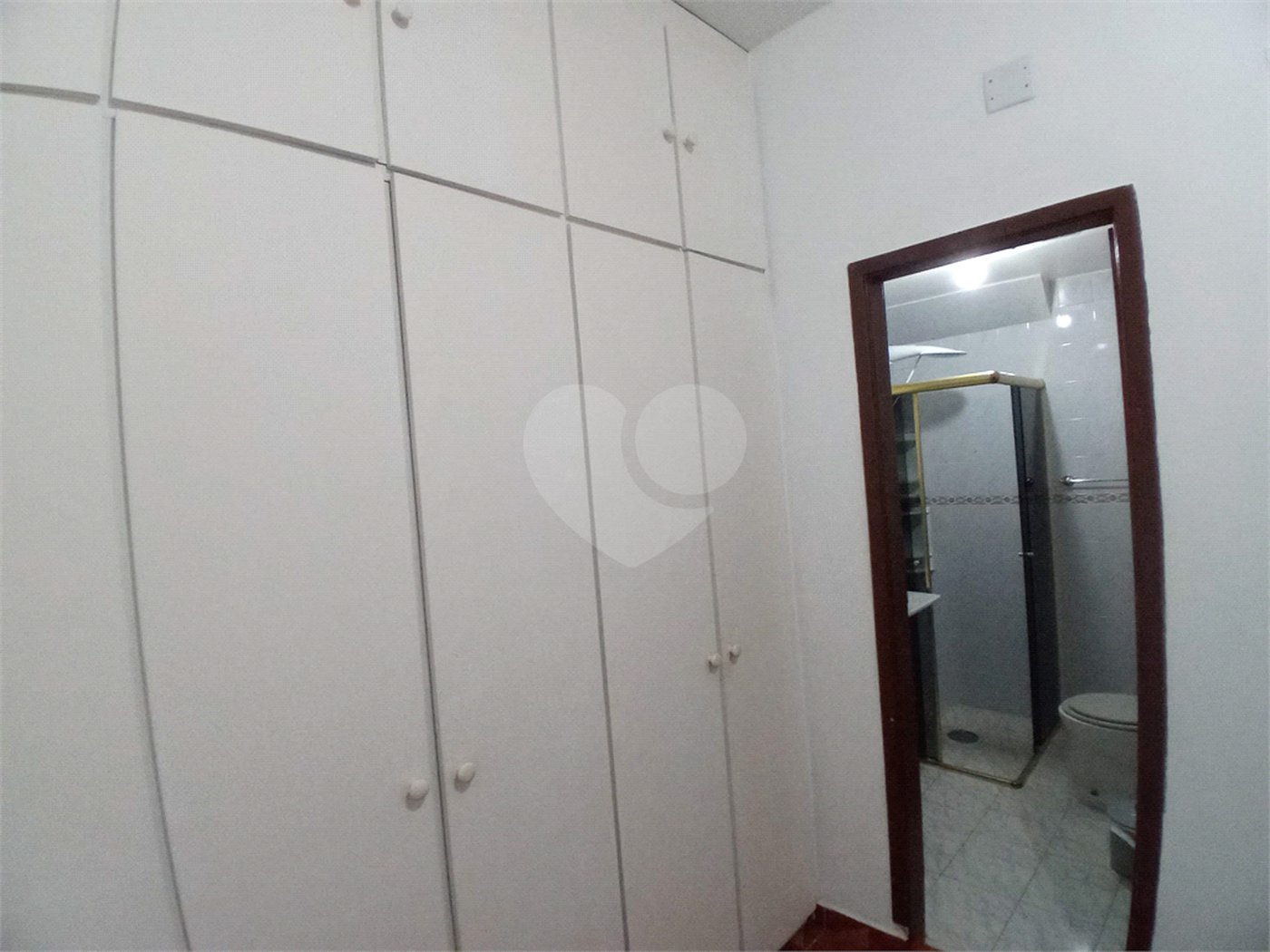 Casa Térrea à venda ou para alugar com 4 quartos, sendo 1 suíte, em Jardim Aeroporto, São Paulo, SP