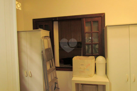 Casa de Vila à venda com 4 quartos, sendo 1 suíte, em Chácara Monte Alegre, São Paulo, SP