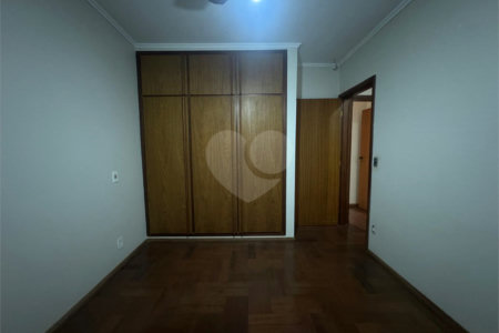 Casa à venda com 3 quartos, sendo 2 suítes, em Alto da Boa Vista, Ribeirão Preto, SP