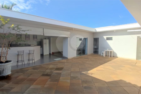 Casa com 3 dormitórios à venda no bairro Jardim Cardinalli, em São Carlos/SP