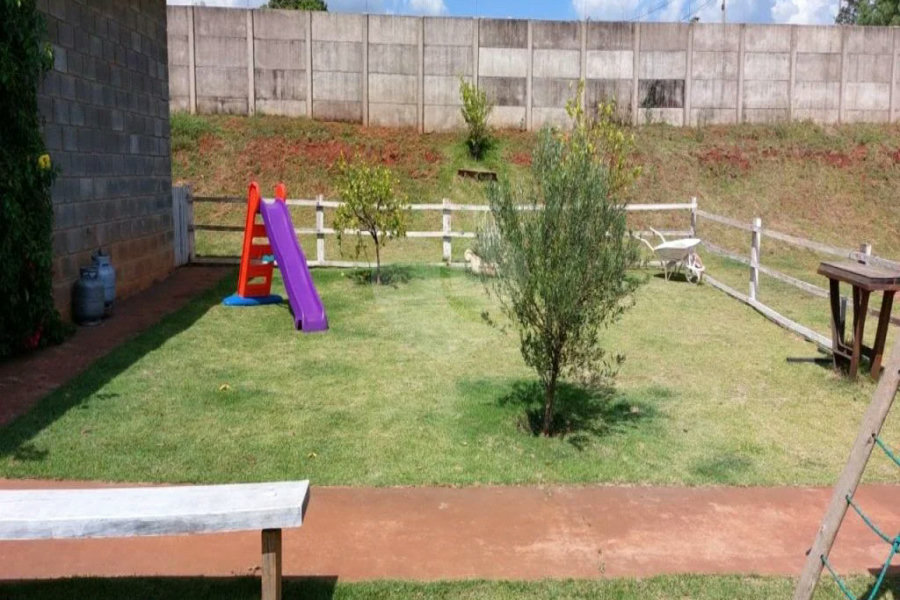 Chácara à venda com 4 quartos, sendo 1 suíte,  em Jardim dos Ipês, Brodowski, SP