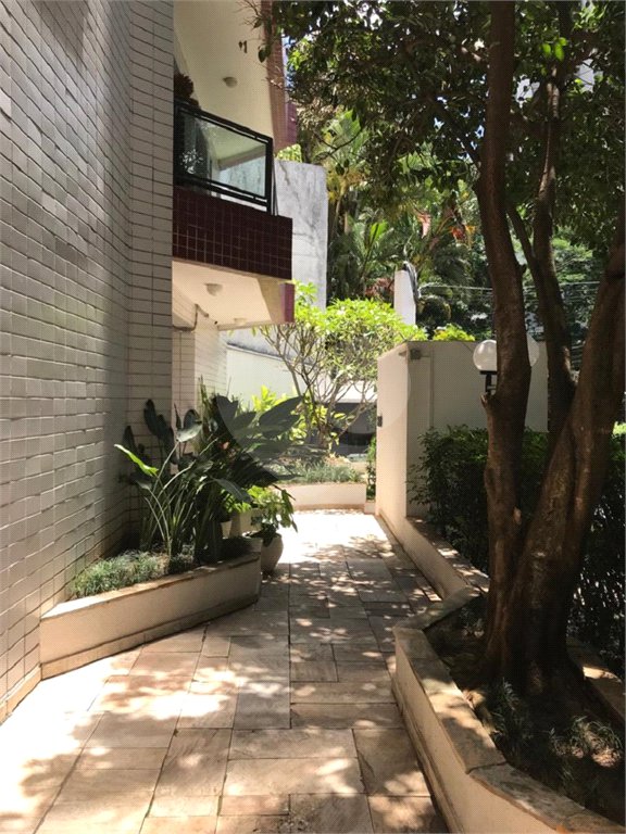 Apartamento à venda com 3 suítes em Vila Morumbi, São Paulo, SP