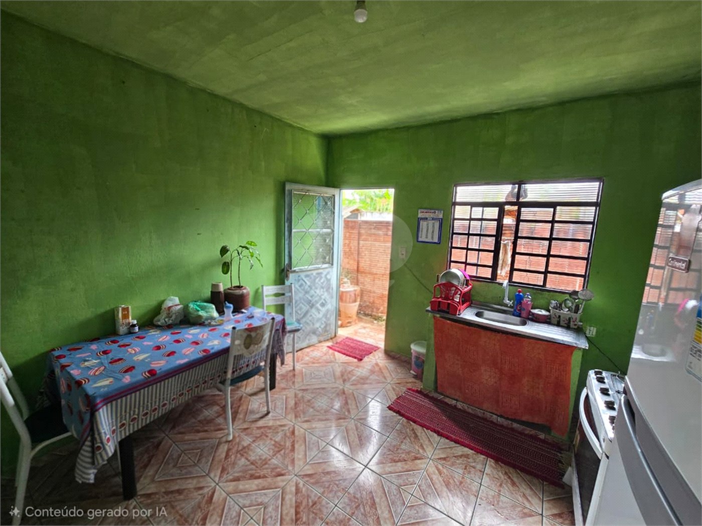Casa à venda com 2 quartos em Vila Carvalho, Itapetininga, SP