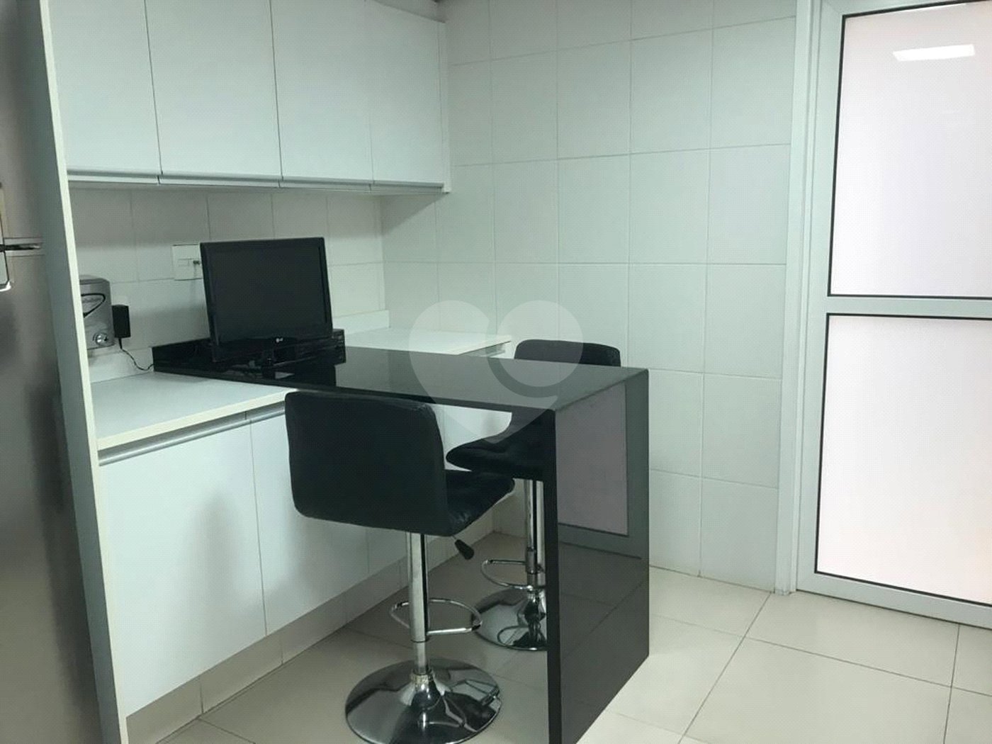 Casa à venda com 2 suítes no condomínio Vilagio Viccino, São Paulo - SP