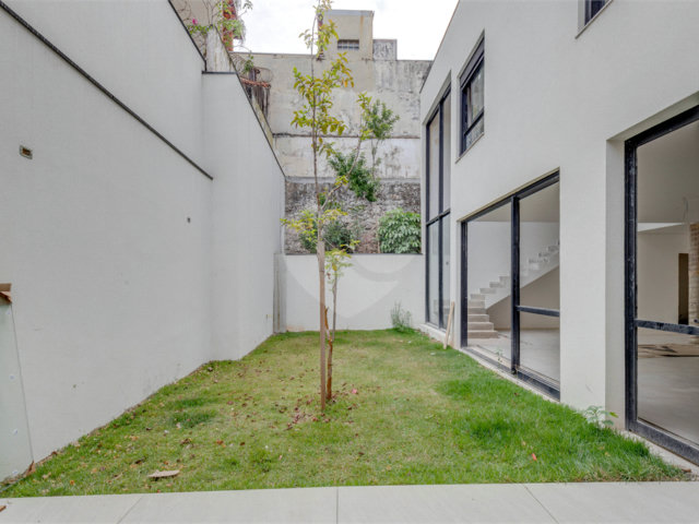 Casa à venda com 4 suítes no condomínio Ocean Village, São Paulo - SP