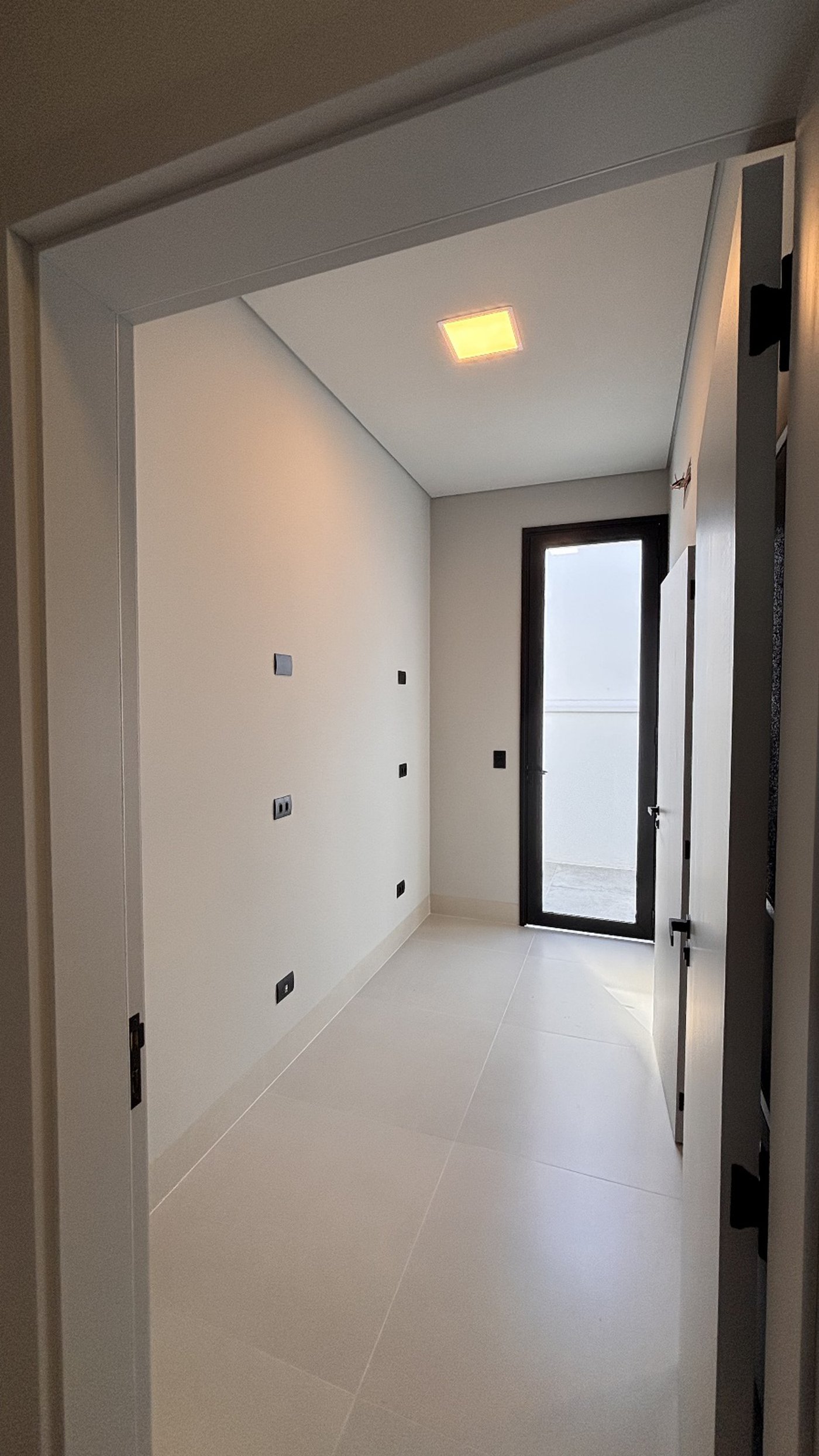 Casa à venda com 4 quartos, sendo 2 suítes, no condomínio Residencial Damha Belvedere, Presidente Prudente - SP