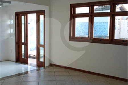 Casa à venda com 3 suítes no condomínio Villaggio Capriccio, Louveira - SP