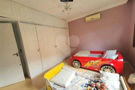 Casa à venda com 6 quartos, sendo 5 suítes, em Jardim São Bento, São Paulo, SP