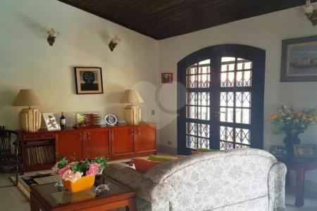 Casa Térrea à venda com 3 suítes em Brooklin Velho, São Paulo, SP